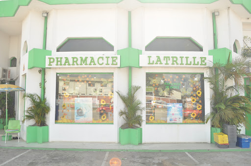 tour de garde pharmacie abidjan